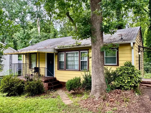 106 Prancer Ave, Greenville, SC 29605
