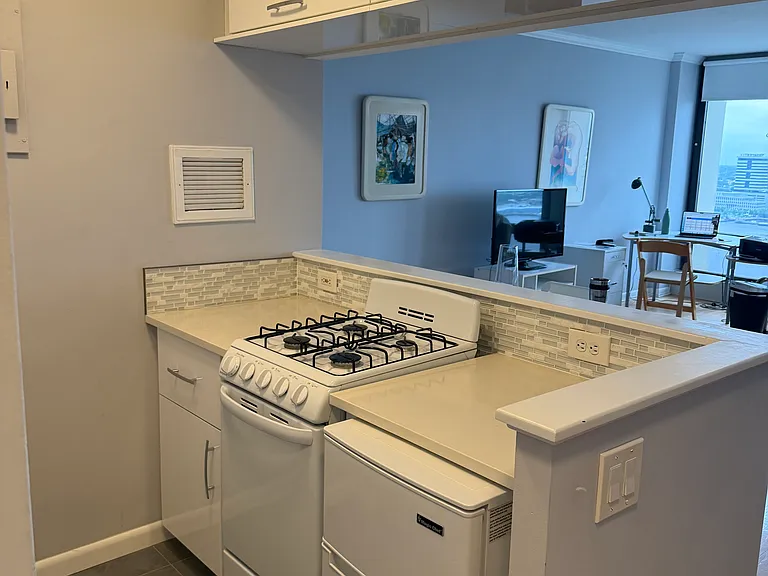 200 Locust St #25E — Photo 4