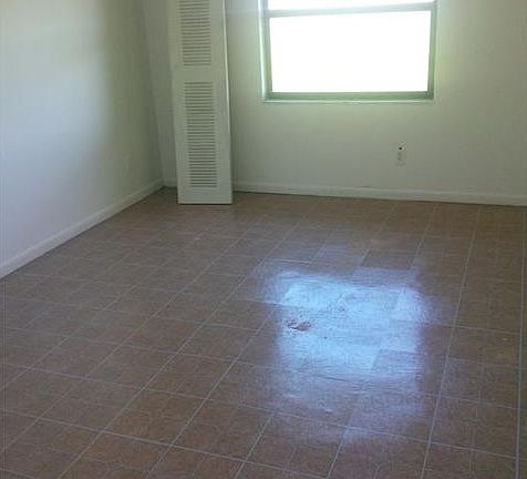 5th image of 1517 NE 15th Ln
