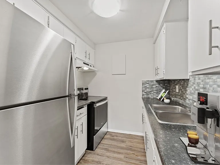 3 Burns Dr #49 — Photo 1