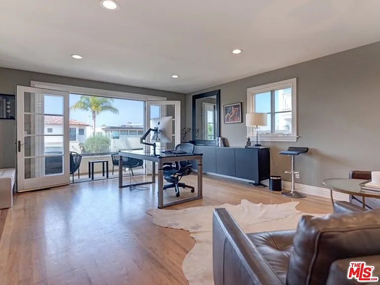 7908 W 81st St — Photo 10