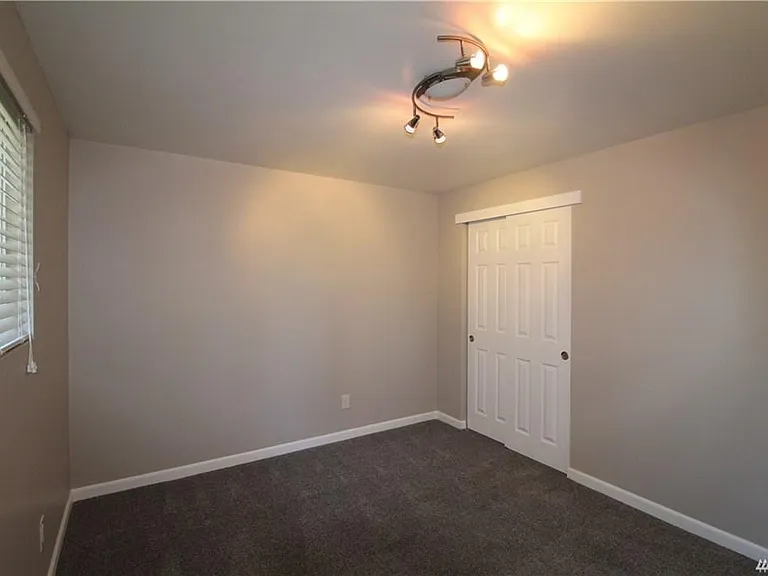 6 232nd Pl SW — Photo 12