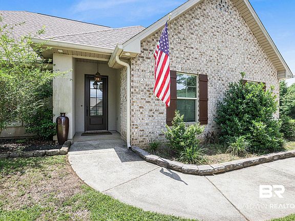 3rd image of 1090 Destin Ave