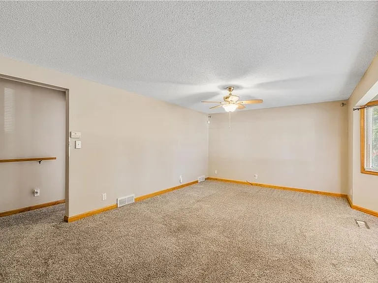 110 Rosemont Dr — Photo 9