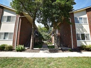 3334 Charlotte St, Kansas City, MO 64109