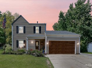 128 Joy St, Sugar Grove, IL 60554