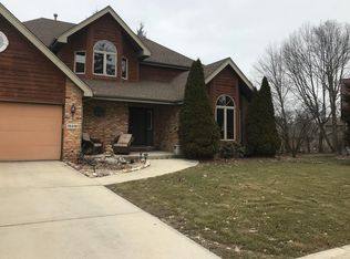 15316 S Redwood Ct, Lockport, IL 60441