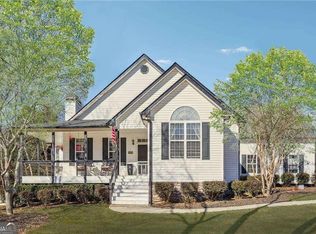 7220 Hunters Trace Dr, Cumming, GA 30028