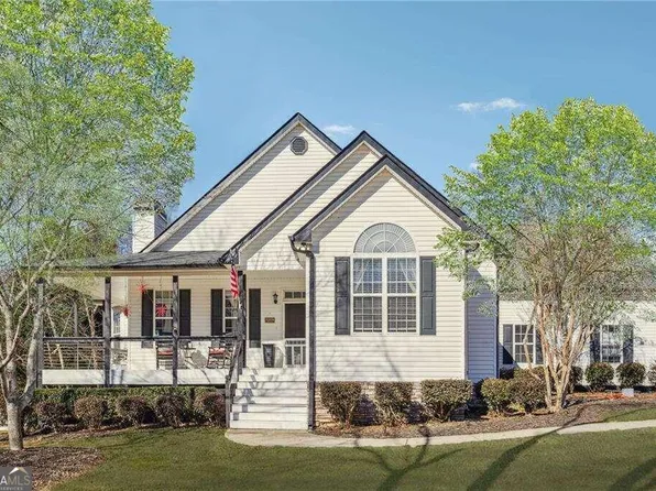7220 Hunters Trace Dr, Cumming, GA 30028