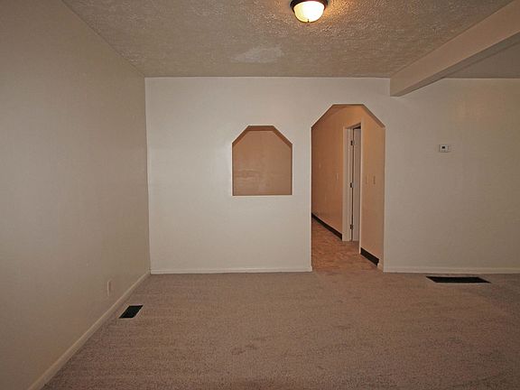 4th image of 3020 Azelda St