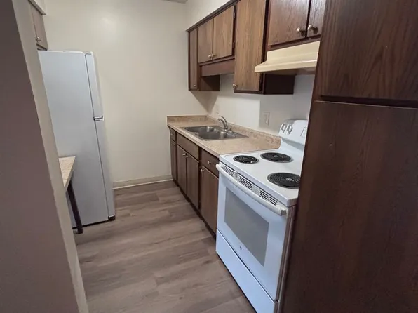 2050 Meadow Ln APT 1-12, Schererville, IN 46375