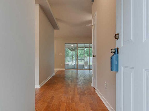 5th image of 1877 Everglades Dr