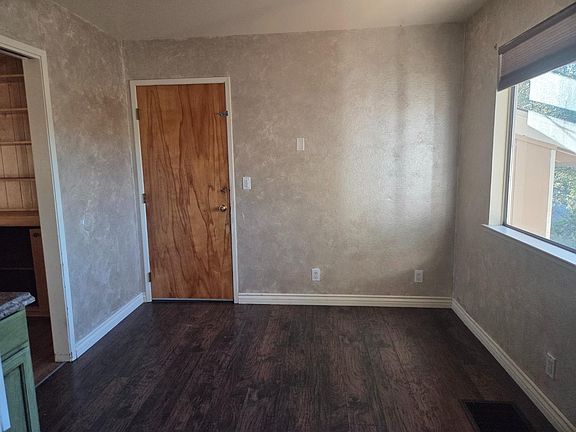 4th image of 225 Pine St