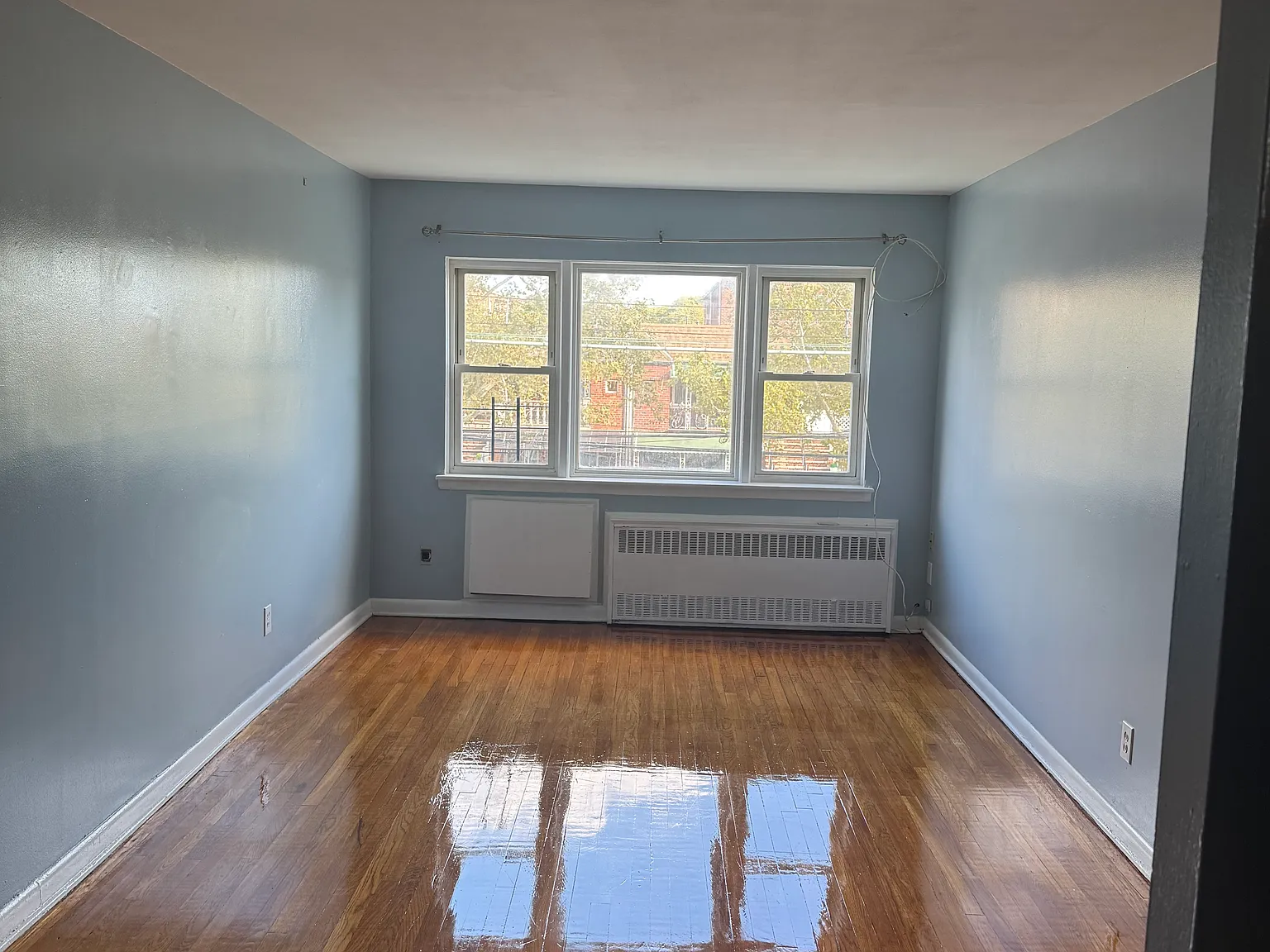 3 bed, $3,000 — Photo 3
