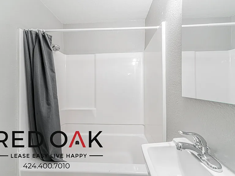 1036 Normandie Ave #11 — Photo 13