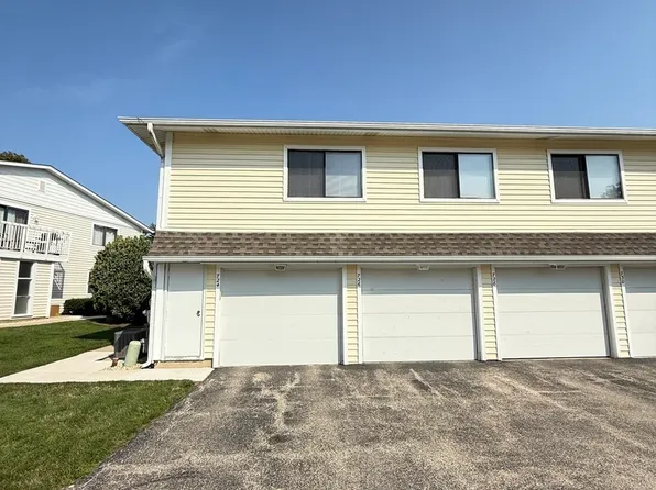 724 Whitesail Dr, Schaumburg, IL 60194