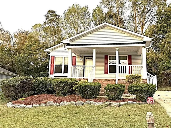 4967 Trent Hill Dr, Winston Salem, NC 27105