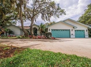 1645 Sir Henrys Trl, Lakeland, FL 33809