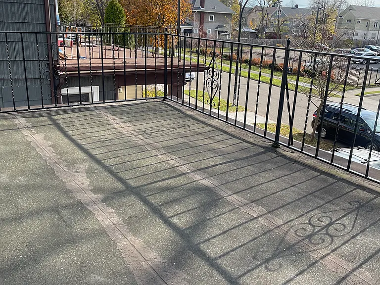 Lisbon Ave — Photo 4