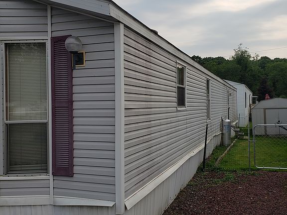 2nd image of 30 Sans Souci Trailer Park