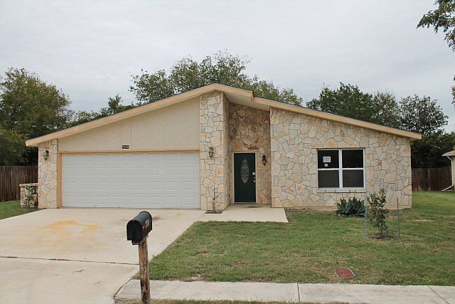 1st image of 2306 Mesa Park Dr