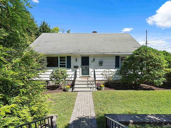 2nd image of 11 Riverview Avenue