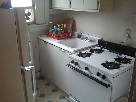 5th image of 499 Sandheger Pl APT 3