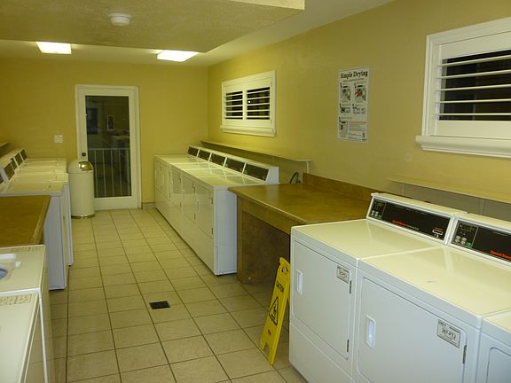 5th image of 9301 SW 92nd Ave APT 302-C