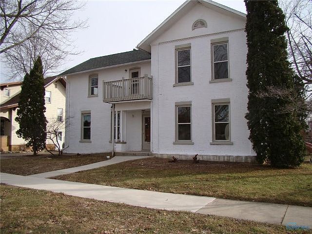 1st image of 147 W Leggett St