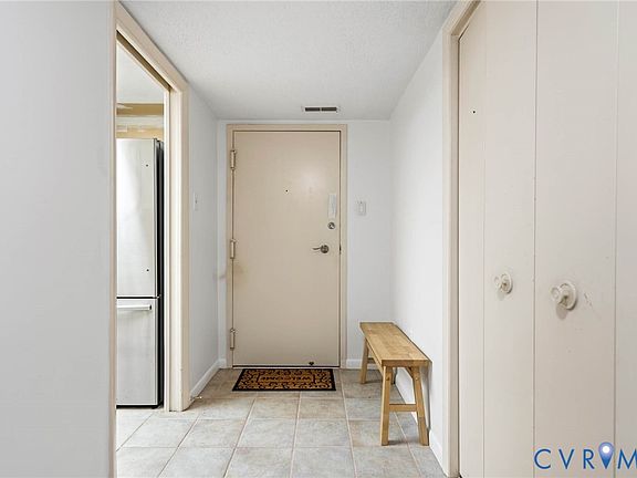 5th image of 2956 Hathaway Rd #U407