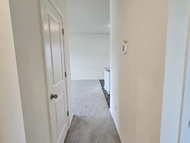 423 Castillo Dr — Photo 17