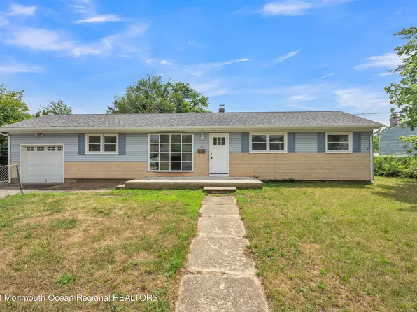 113 Belmont Drive, Toms River, NJ 08757