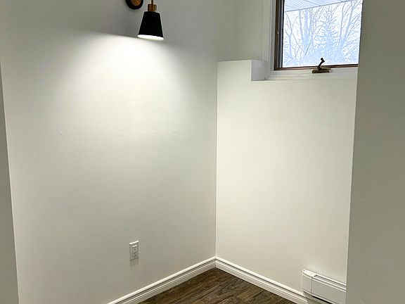 5th image of 132 McMurray St