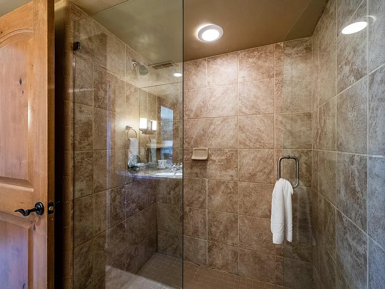 2260 Park Ave #17 — Photo 13