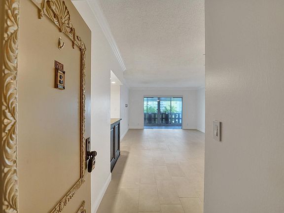 3rd image of 4350 Hillcrest Drive #715