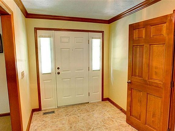 4th image of 9551 Hawley Ct