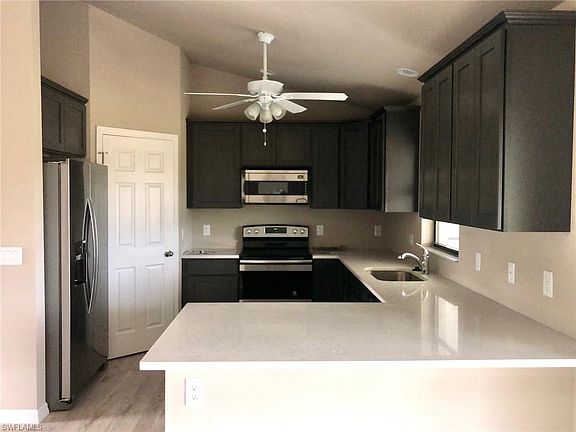 4th image of 624 NW 2nd St