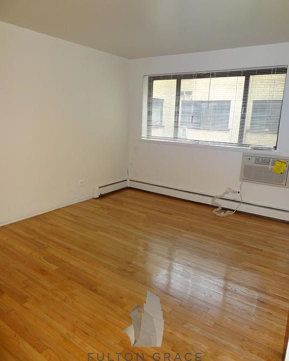 1st image of 5909 N Kenmore Ave APT 209