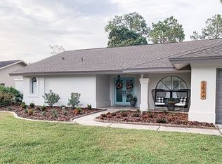 2844 Hammock Dr, Plant City, FL 33566