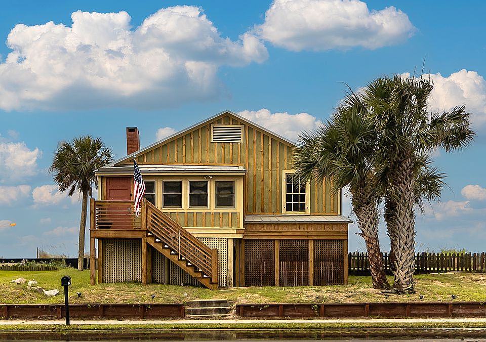 1st image of 712 Palmetto Blvd