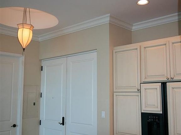 5th image of 2 Portofino Dr #6