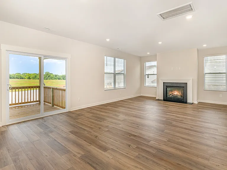 855 Bur Oak Ct — Photo 10