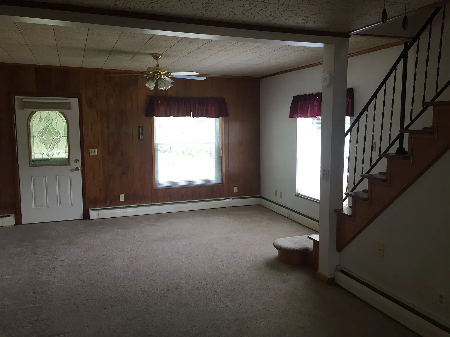3 bed, 1.5 bath, 1700 sqft, $800 — Photo 3
