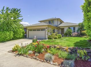 520 Winters Way, Talent, OR 97540