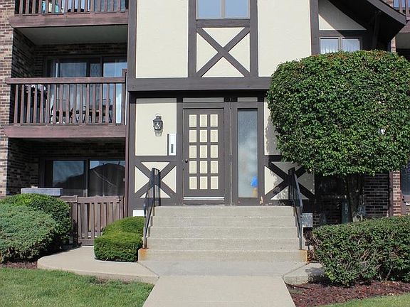4th image of 13745 Lamon Ave APT 103