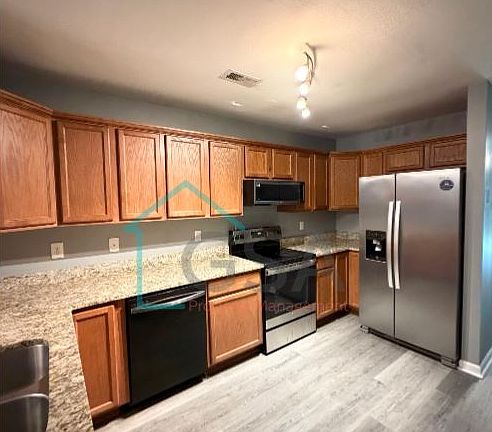 3rd image of 51 Birdsong Ln