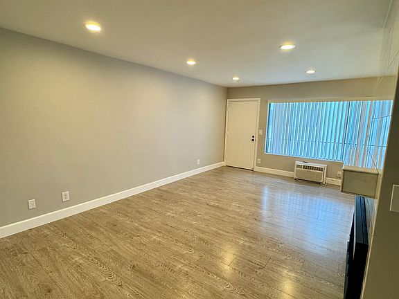 2nd image of 1800 Camden Ave APT 209