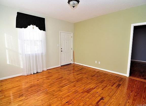 4th image of 50 Burton St