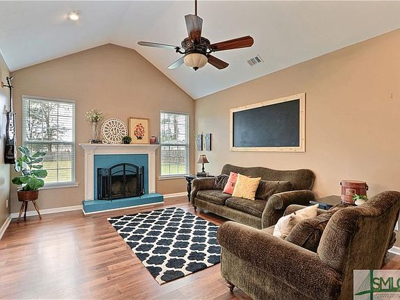 3rd image of 602 Berosa Ct