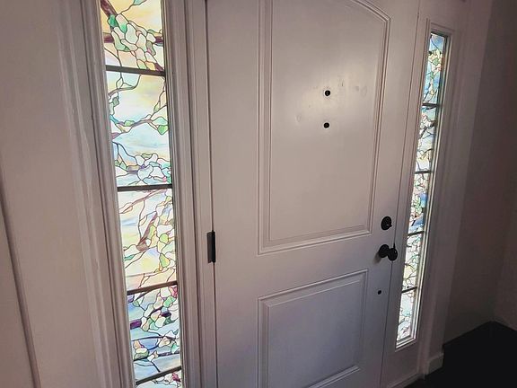 4th image of 1021 E Blackford Ave